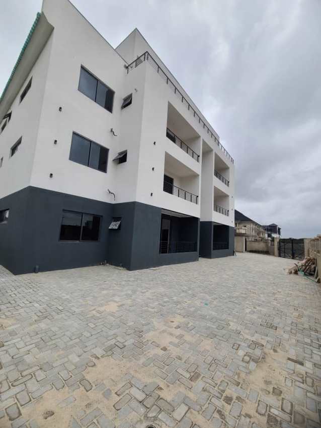 Spacious 2 bedroom Apartment with BQ at Ikate(chisco) Perfect for Shortlet* very exclusive for private living